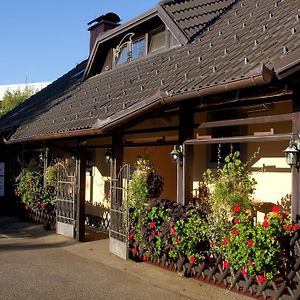 Hotel Crni Baron Pension Black Baron Maribor Exterior photo