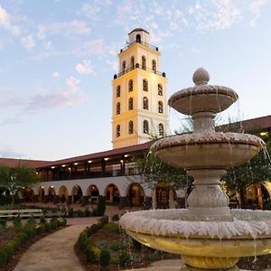 Hotel Mission De Oro Santa Nella Exterior photo