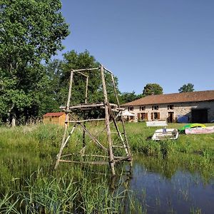 Bed and Breakfast La Tribu De Lavaud Saint-Quentin-sur-Charente Exterior photo