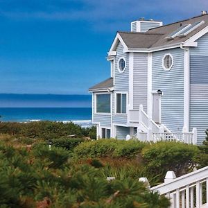 Hotel Schooner Landing Newport Exterior photo