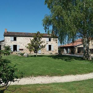 Bed and Breakfast Chambre D'Hotes La Thibaudiere Bressuire Exterior photo