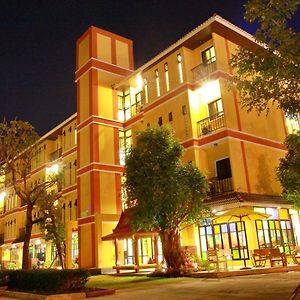 Hotel Boonme Heritage Phitsanulok Exterior photo