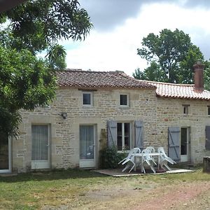 Bed and Breakfast La Gauviniere Liez Exterior photo