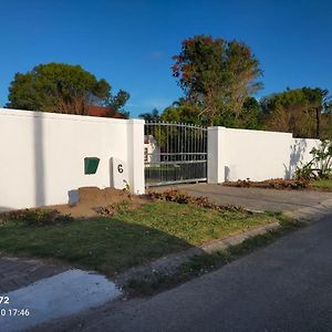 Clearview Crescent Lodge East London Exterior photo