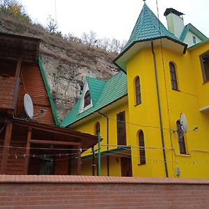 Hotel Садиба Каньйон Kamieniec Podolski Exterior photo