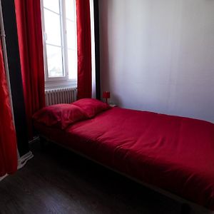 Apartament Au Nid Douillet - Dormir Comme A La Maison Châteaubriant Exterior photo