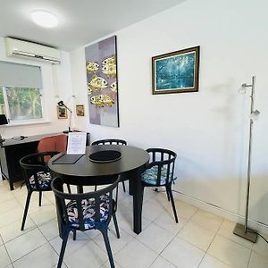 Apartament Top Location Convenient Quiet Wifi Netflix Wine Perth Exterior photo