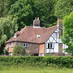 Bed and Breakfast Strand House Winchelsea Exterior photo