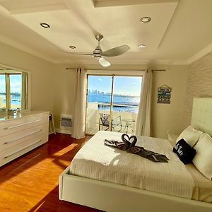 Deluxe Waterfront One Bedroom Apartment With Miami Skyline View, Free Parking 5 Mins Drive To Miami Beach Exterior photo