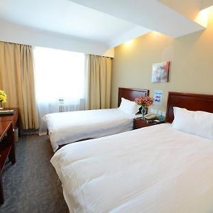 Greentree Inn Beijing Fangshan District Jingzhou Road Magezhuang Subway Station Express Hotel Exterior photo