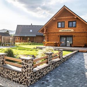 Willa Zrubocek / Log Cabin Liptowski Tarnowiec Exterior photo