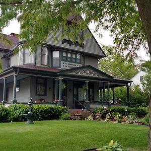 Hostel Linda Sue Manor Sioux City Exterior photo