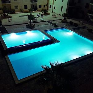 Apartament Stunning Penthouse Roof Terrace & Swimming Pool San Pawl il-Baħar Exterior photo