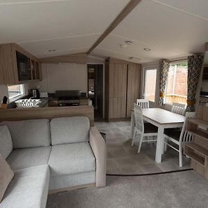 Hotel The Trout Van - Beautiful, Luxury Static Caravan Aberlour Exterior photo