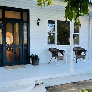 Willa The Country House Maffra Exterior photo