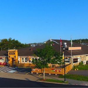 Fortress Inn Louisbourg Exterior photo