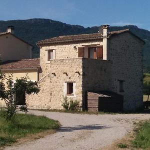 Willa Maisonnette Le Cabanon Sainte-Jalle Exterior photo