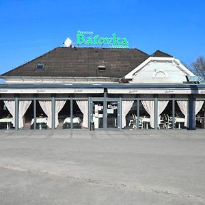 Hotel Penzion Batovka U Hoffera Partizánske Exterior photo