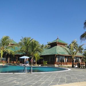 Central Ngwesaung Resort Exterior photo