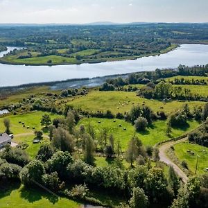 Willa Lakeside Retreat Carrick on Shannon Exterior photo