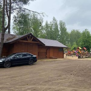 Leśna Ostoja w centrum Puszczy Nadnoteckiej otoczona 3 jeziorami Miedzychod Exterior photo