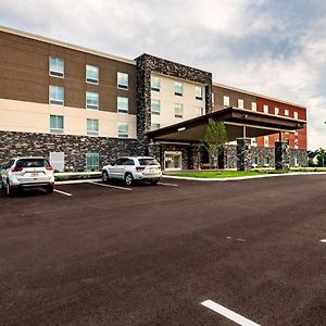 Holiday Inn Express & Suites Dayton East - Beavercreek By Ihg Exterior photo