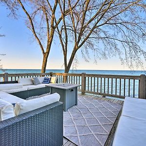 Lakefront Lexington Escape Steps To Beach! Exterior photo