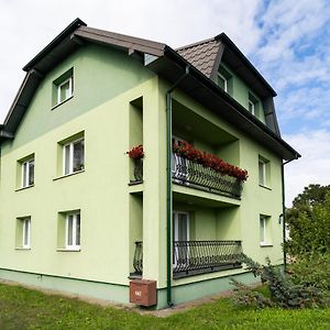 Apartament Zielony Przylądek Brwinow Exterior photo