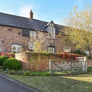 Willa The Coach House Tilston Exterior photo