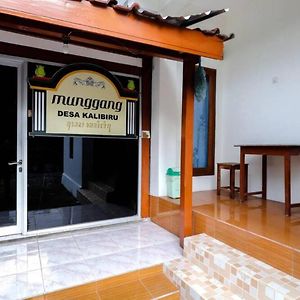 Munggang Homestay By Luxury Degree Jogyakarta Exterior photo