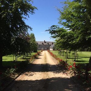 Willa La Gloriette Gite Situe Dans La Propriete Dun Magnifique Manoir Vatteville Exterior photo