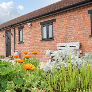 Willa Lindens Barn Shrewsbury Exterior photo