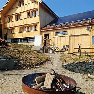 Apartament Grosses Ferienhaus Fuer Traumhafte Familienferien Im Appenzellerland Speicher Exterior photo