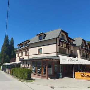 Hotel Penzion Palatin Rajecké Teplice Exterior photo