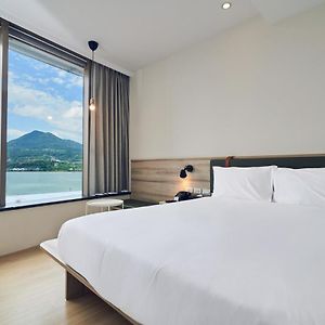 Check Inn Express New Taipei Tamsui Exterior photo