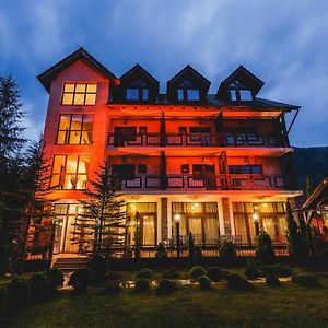 Hotel River Retreat Lotrioara Exterior photo