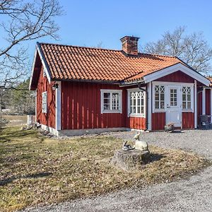 Cozy Home In Soederkoeping With Kitchen Exterior photo