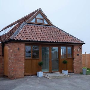 Willa The Fern At Brackenxcapes Newark-on-Trent Exterior photo