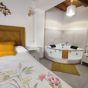 Apartament Penafiel Dreams Con Jacuzzi Exterior photo