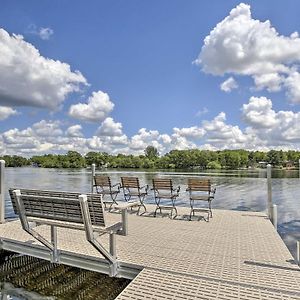 Willa Cumberland Retreat With Lakefront Yard And Dock Exterior photo