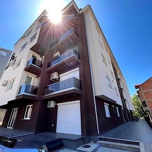 Darki Apartments 2 - Very Central Stay With Free Parking Ochryda Exterior photo