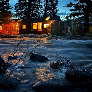 Willa Thorpe On The Water. Creekside Nederland Cabin. Exterior photo