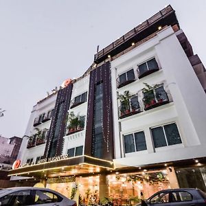 Hotel Yugantar & Banquets Allāhābād Junction Exterior photo