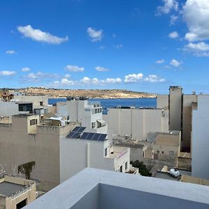 Cosy & Modern Top Floor 1-Bedroom Apartment San Pawl il-Baħar Exterior photo