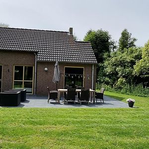 Willa Recreatiewoning Maas En Waal 72 Ewijk Exterior photo