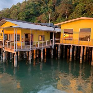 Hotel Banana Bay Marina Golfito Exterior photo