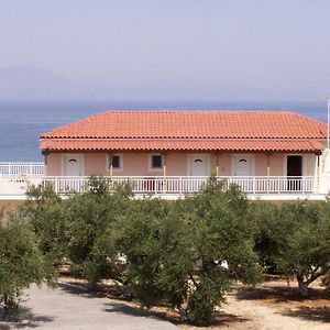 Kastro Beach Hotel Exterior photo