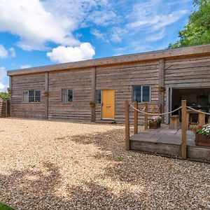 Willa Old Stables, Little Ballthorns Farm Cold Ashton Exterior photo