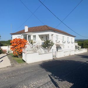 Hotel Casa Das Uveiras Pacos de Ferreira Exterior photo