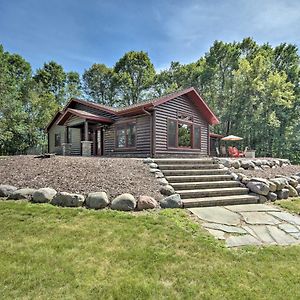 Willa Quiet Lakeside Cabin Patio And Stunning Views! Grantsburg Exterior photo